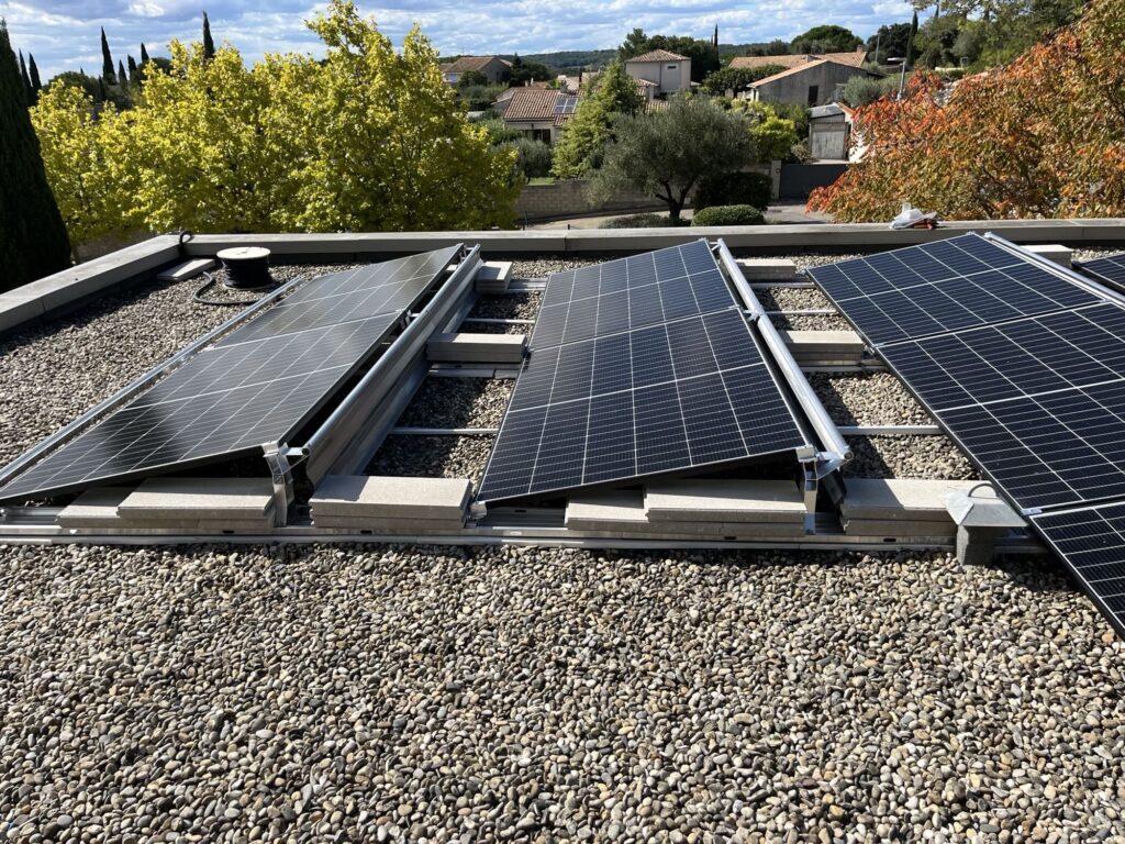 lecole-maternelle-de-cabrieres-pose-de-panneaux-solaires-photovoltaiques